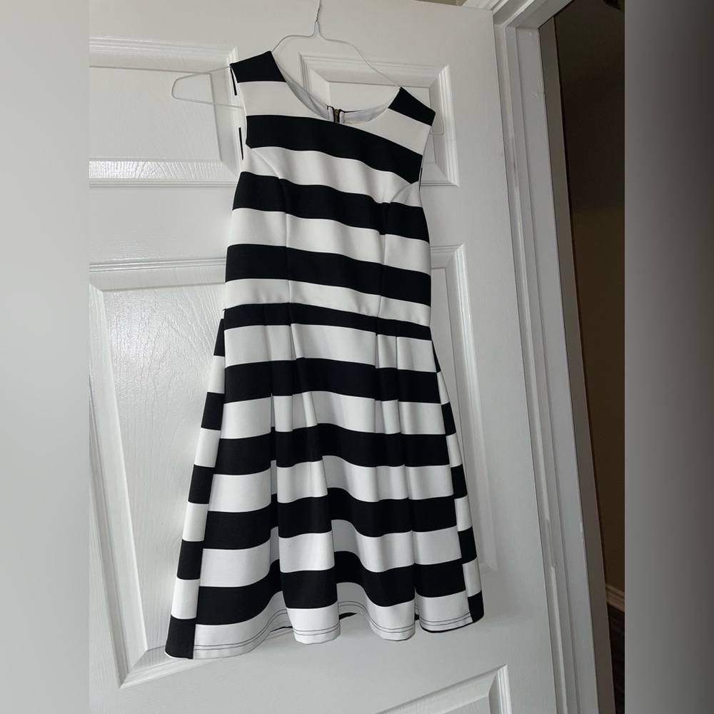 Sleeveless Horizontal Stripes Dress